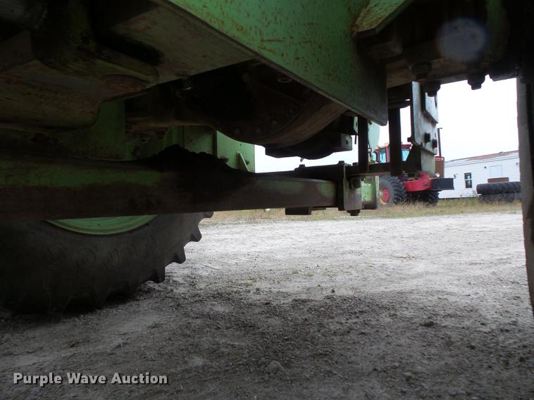 image for item FT9964 1985 Steiger Cougar CR1225 4WD tractor