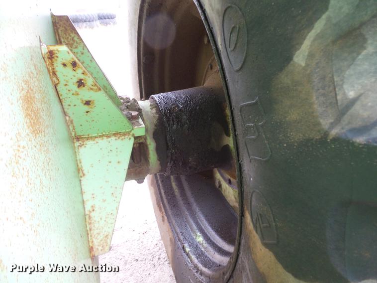 image for item FT9964 1985 Steiger Cougar CR1225 4WD tractor