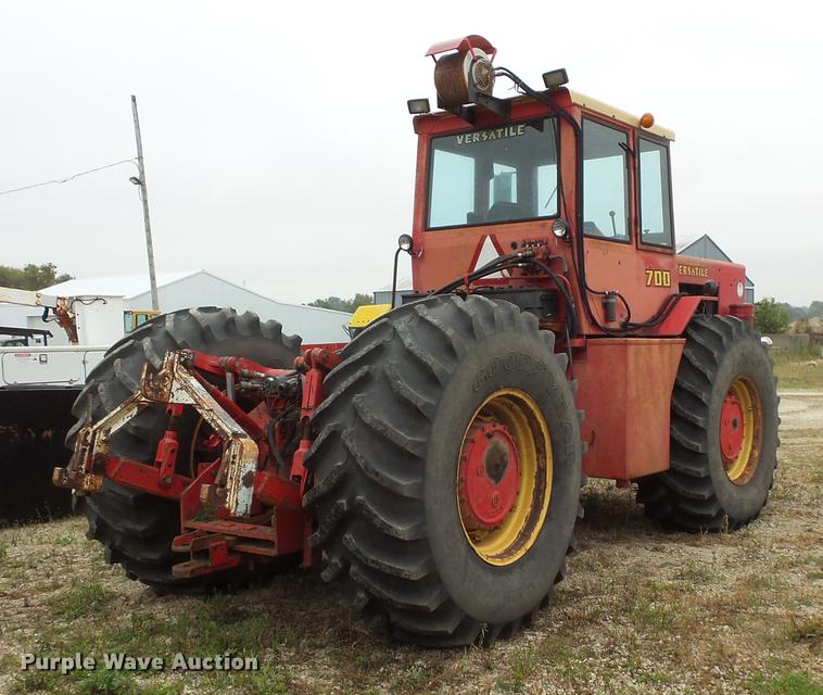 image for item FT9965 1975 Versatile 700 4WD tractor
