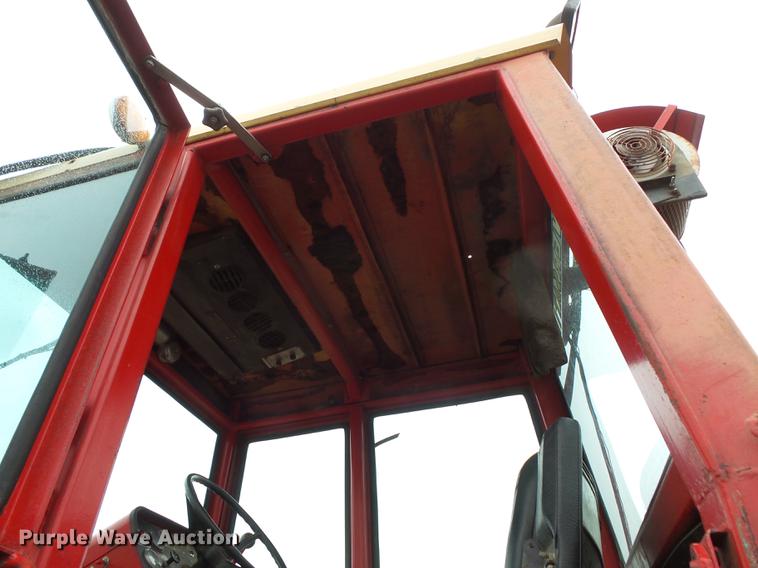 image for item FT9965 1975 Versatile 700 4WD tractor