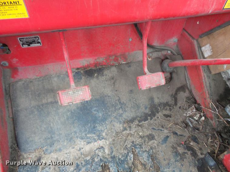 image for item FT9965 1975 Versatile 700 4WD tractor