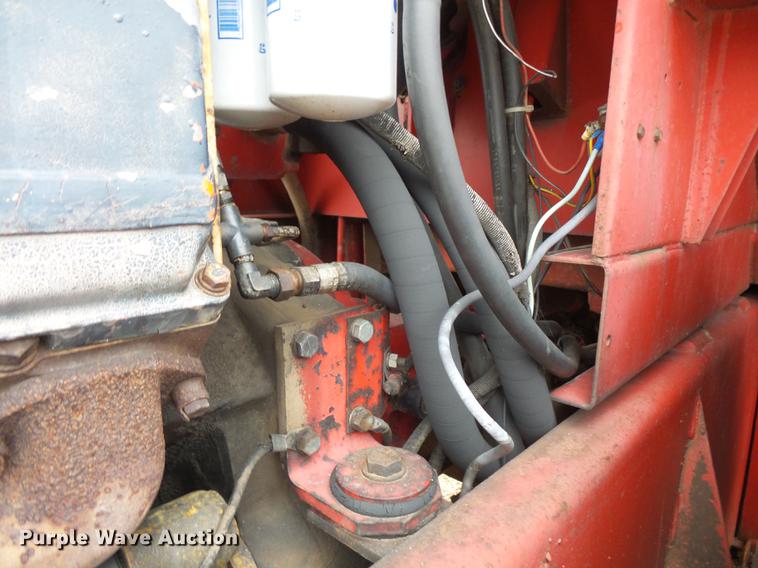 image for item FT9965 1975 Versatile 700 4WD tractor