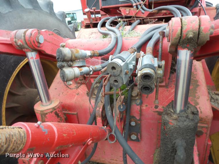 image for item FT9965 1975 Versatile 700 4WD tractor