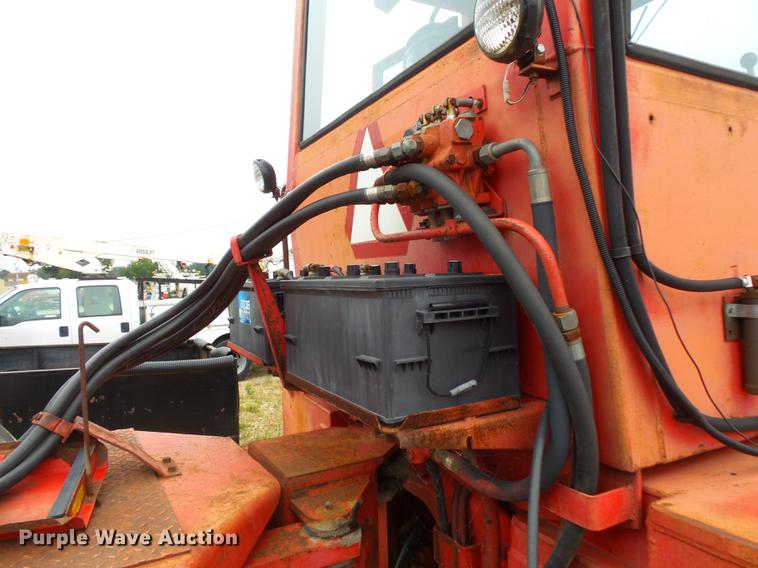 image for item FT9965 1975 Versatile 700 4WD tractor