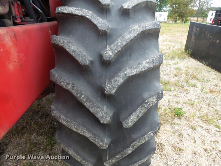 image for item FT9965 1975 Versatile 700 4WD tractor