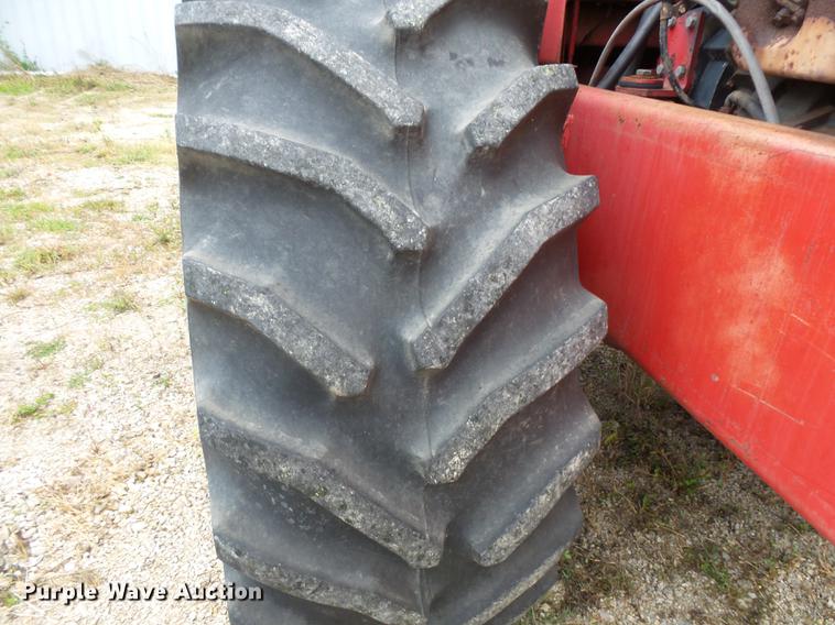 image for item FT9965 1975 Versatile 700 4WD tractor