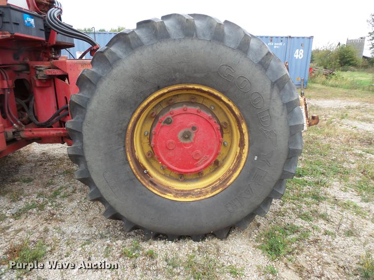 image for item FT9965 1975 Versatile 700 4WD tractor