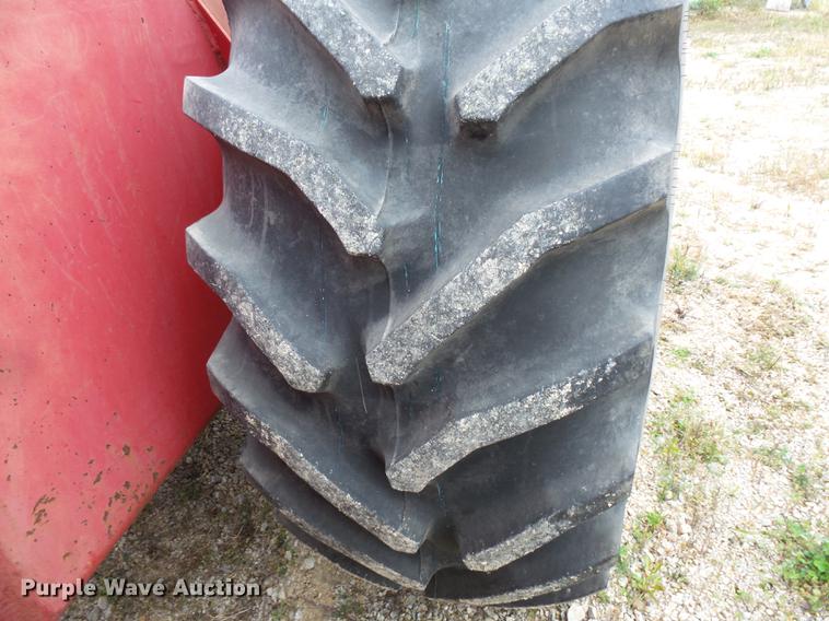 image for item FT9965 1975 Versatile 700 4WD tractor