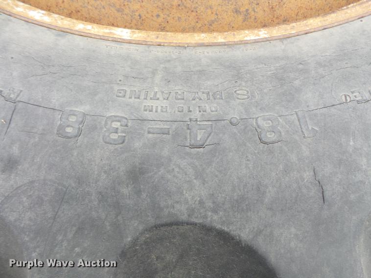 image for item FT9965 1975 Versatile 700 4WD tractor