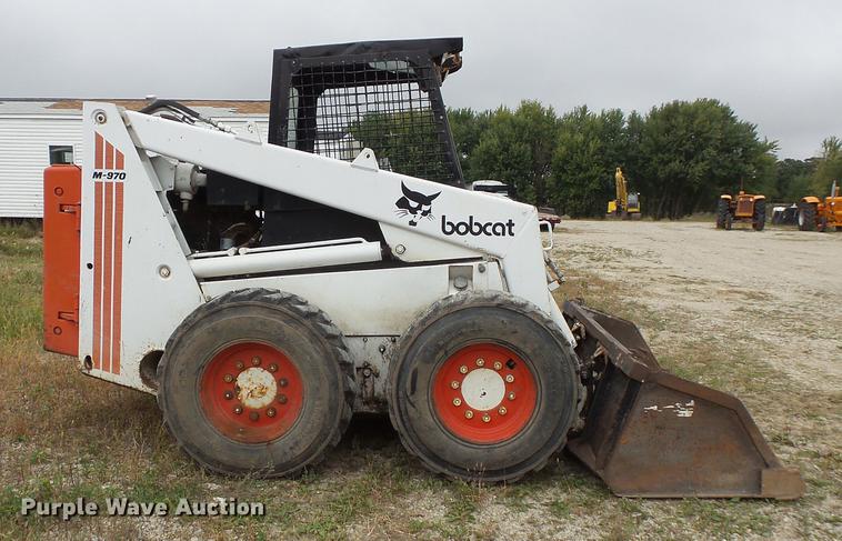 image for item FT9966 1974 Bobcat M970 skid steer