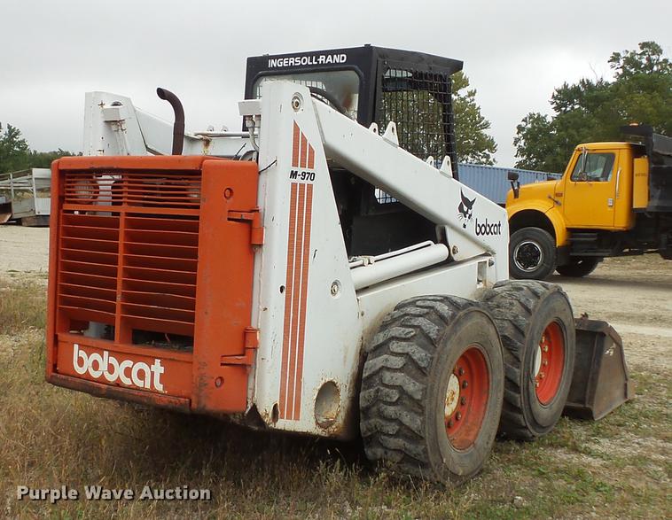 image for item FT9966 1974 Bobcat M970 skid steer