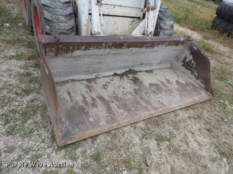 image for item FT9966 1974 Bobcat M970 skid steer