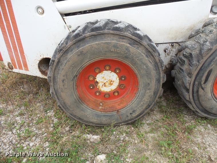 image for item FT9966 1974 Bobcat M970 skid steer