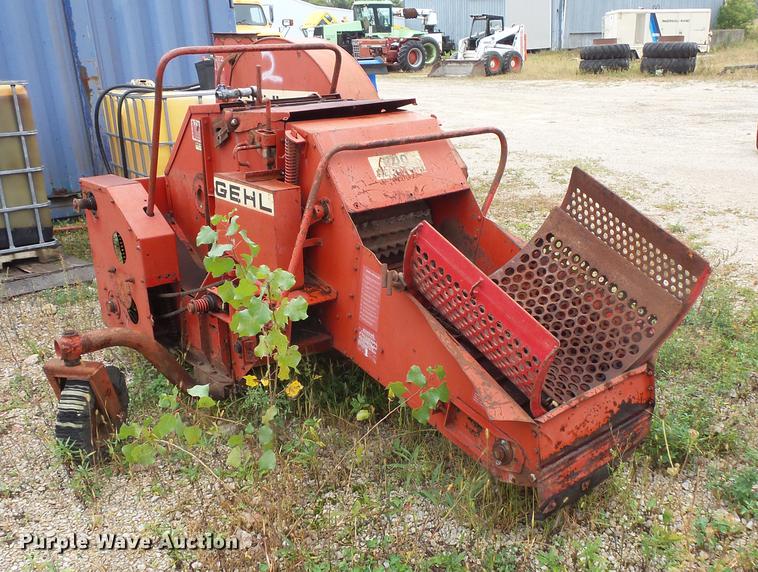 image for item FT9976 Gehl 800 silage blower