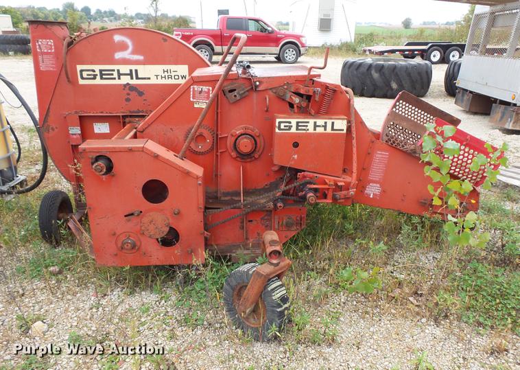 image for item FT9976 Gehl 800 silage blower