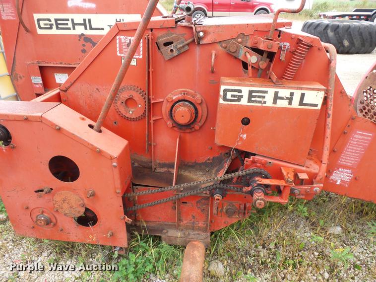 image for item FT9976 Gehl 800 silage blower
