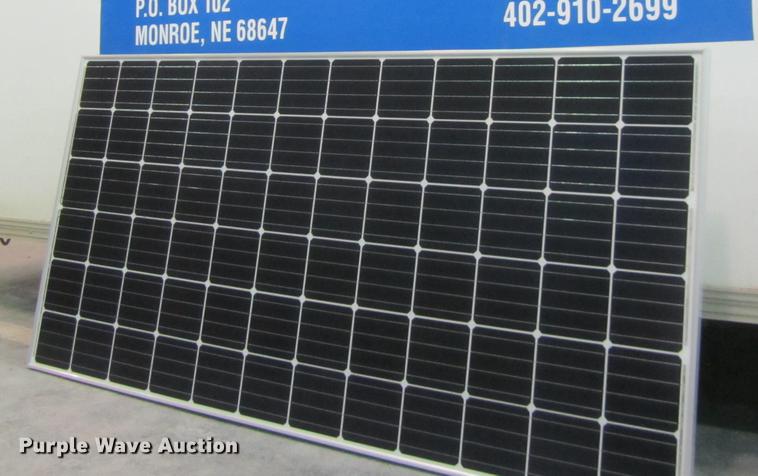 image for item G1332 (26) 2018 Mission solar panels