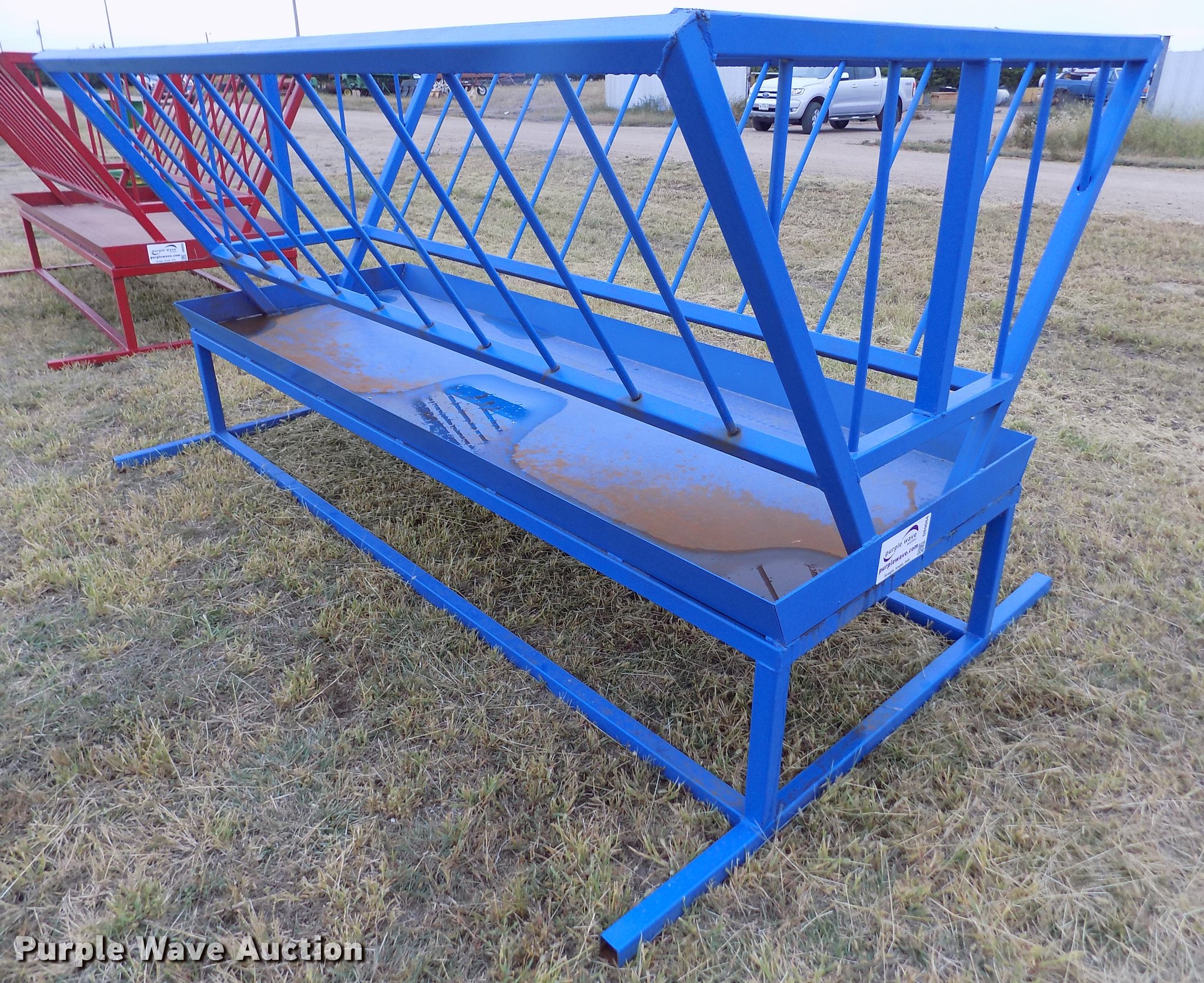 Steel vrack hay feeder in Sublette, KS Item DB9084 sold Purple Wave