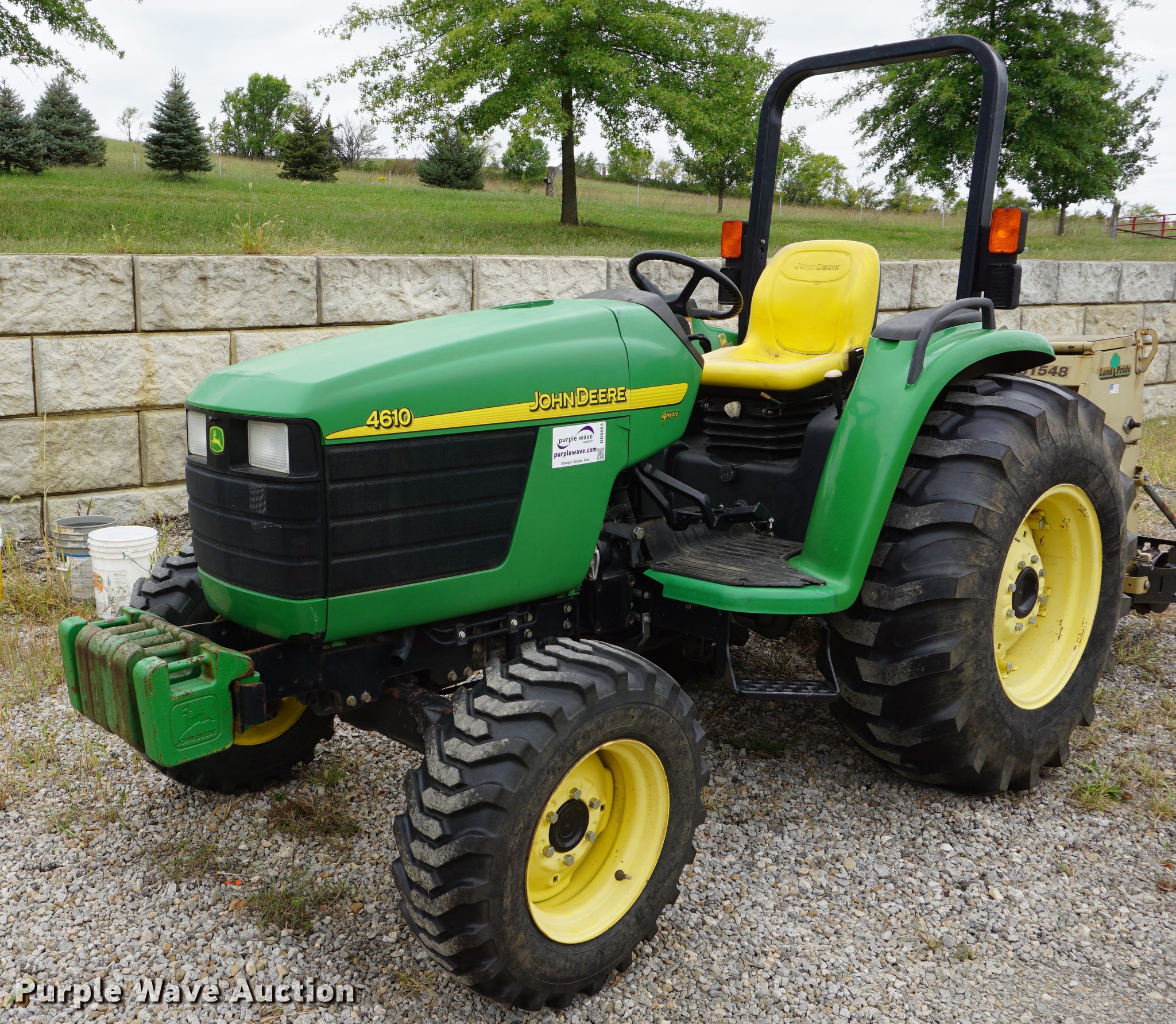 2002 John Deere 4610 MFWD tractor in Topeka, KS Item DD6563 sold