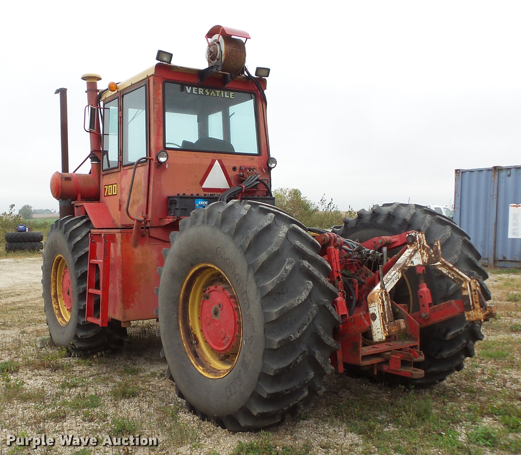 1975 Versatile 700 4WD tractor in Plainview, MN Item FT9965 sold