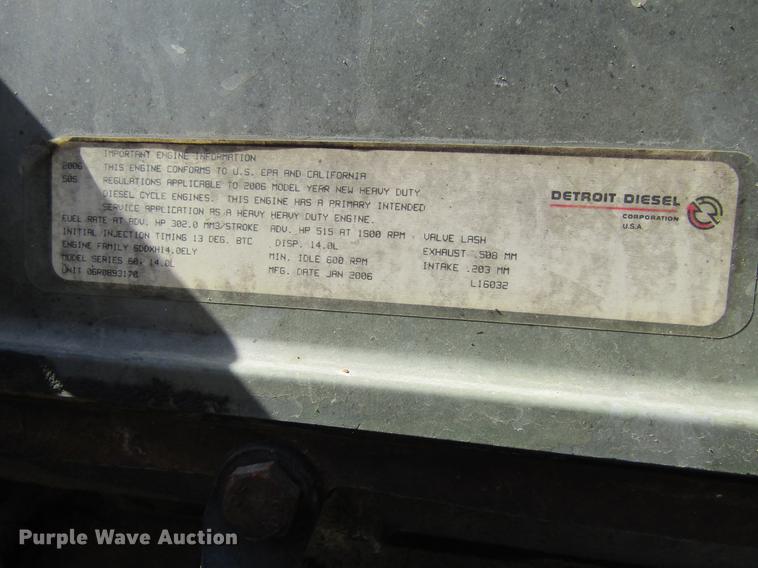 image for item DC7901 2007 Freightliner Columbia 120 semi truck