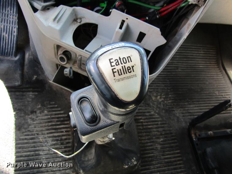 image for item DC7901 2007 Freightliner Columbia 120 semi truck