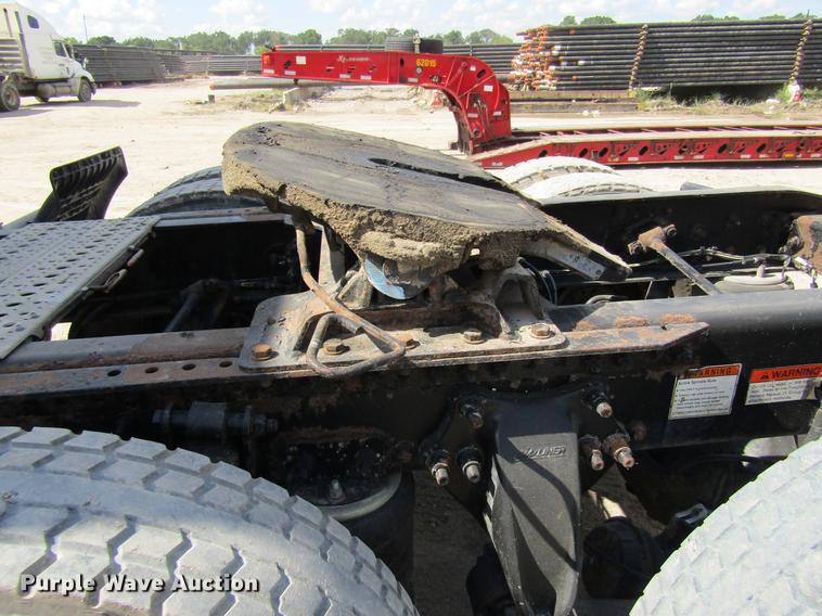 image for item DC7901 2007 Freightliner Columbia 120 semi truck