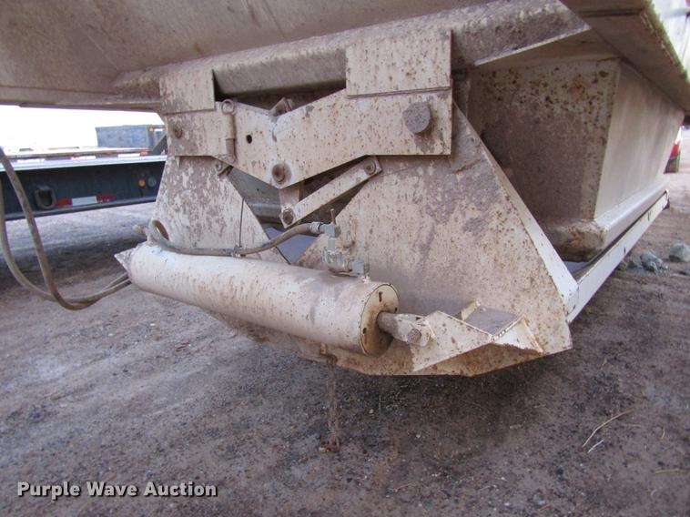 image for item DD4399 2009 Trailblazer bottom dump trailer
