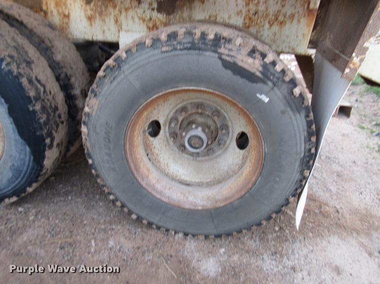 image for item DD4399 2009 Trailblazer bottom dump trailer