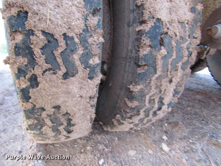 image for item DD4399 2009 Trailblazer bottom dump trailer