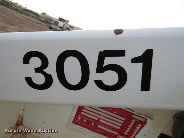 image for item DD4399 2009 Trailblazer bottom dump trailer