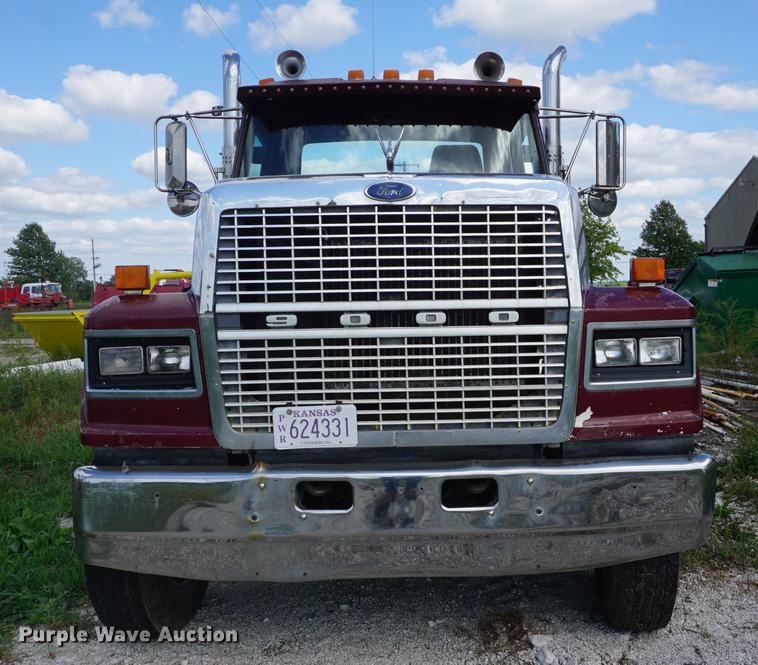 image for item DD6512 1988 Ford LTL9000 semi truck