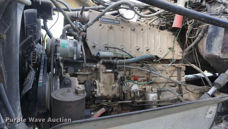 image for item DD6512 1988 Ford LTL9000 semi truck