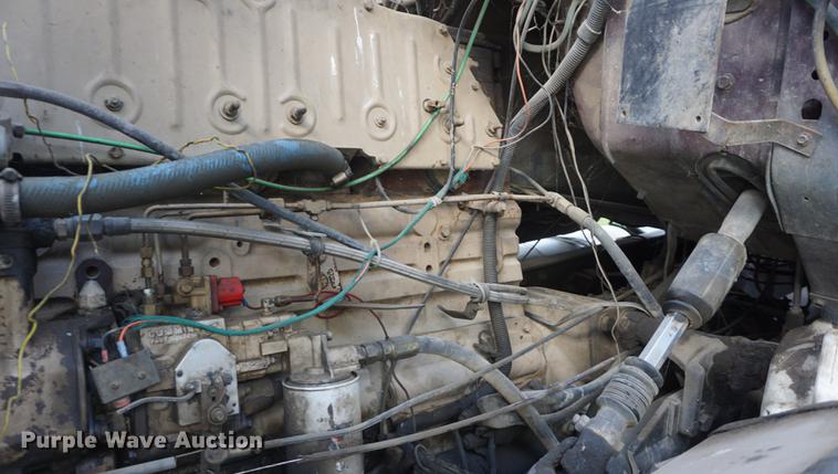 image for item DD6512 1988 Ford LTL9000 semi truck