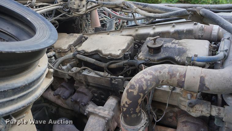 image for item DD6512 1988 Ford LTL9000 semi truck