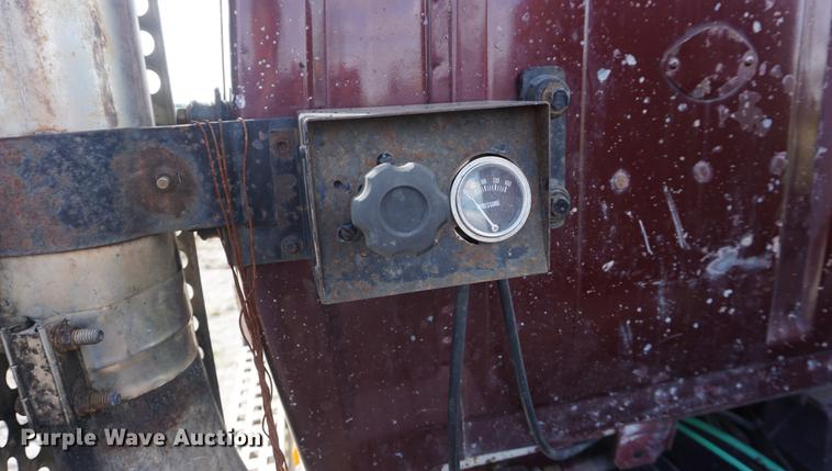 image for item DD6512 1988 Ford LTL9000 semi truck