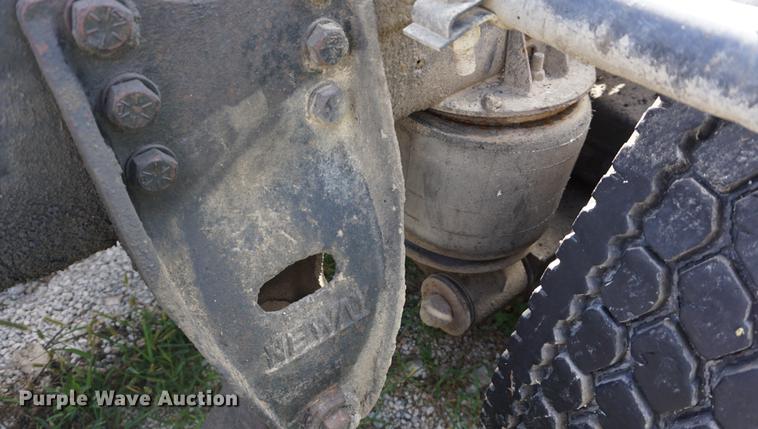 image for item DD6512 1988 Ford LTL9000 semi truck