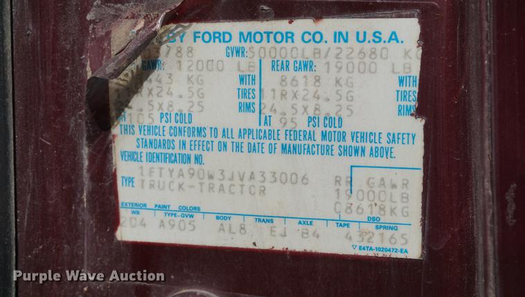 image for item DD6512 1988 Ford LTL9000 semi truck