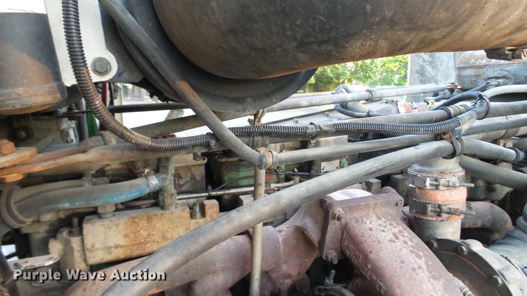 image for item DE4896 1990 Freightliner FLD semi truck