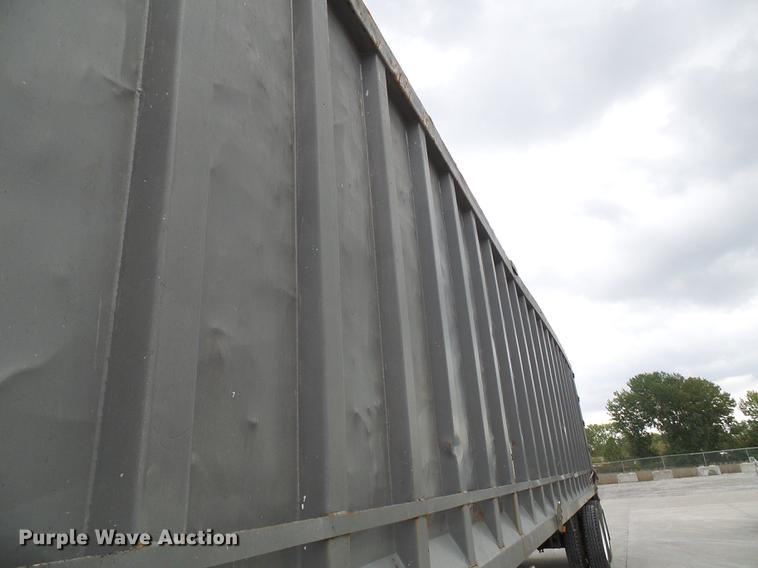 image for item DE5273 2005 Manac 32645000 live bottom trailer