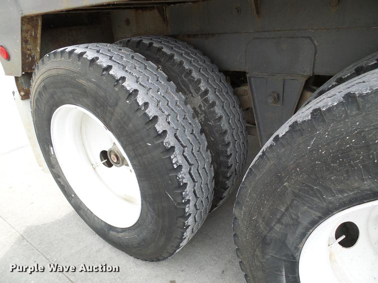 image for item DE5273 2005 Manac 32645000 live bottom trailer