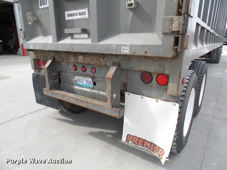 image for item DE5273 2005 Manac 32645000 live bottom trailer