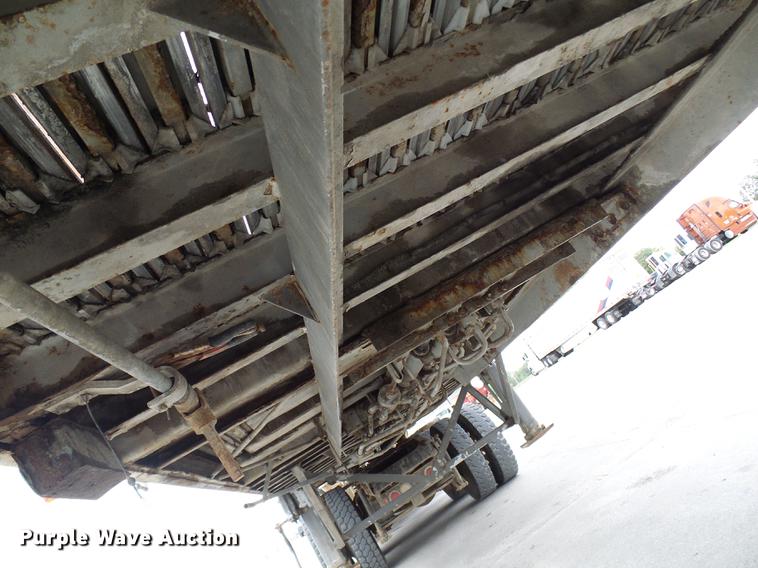 image for item DE5273 2005 Manac 32645000 live bottom trailer