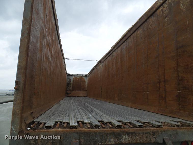 image for item DE5273 2005 Manac 32645000 live bottom trailer