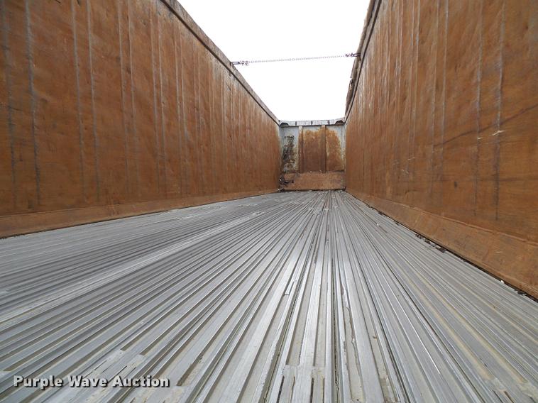 image for item DE5273 2005 Manac 32645000 live bottom trailer