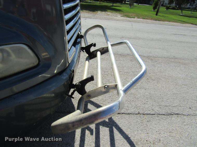 image for item DE5858 2007 Mack CXN613 semi truck