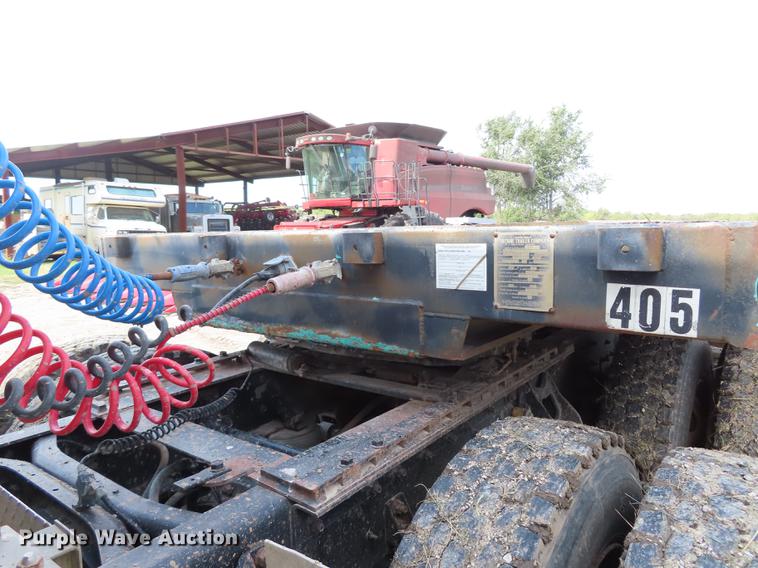 image for item DF1265 1991 Fontaine drop deck equipment trailer