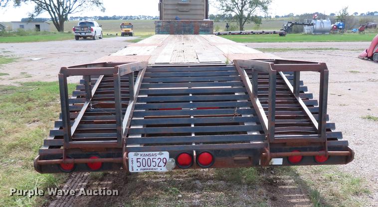image for item DF1265 1991 Fontaine drop deck equipment trailer