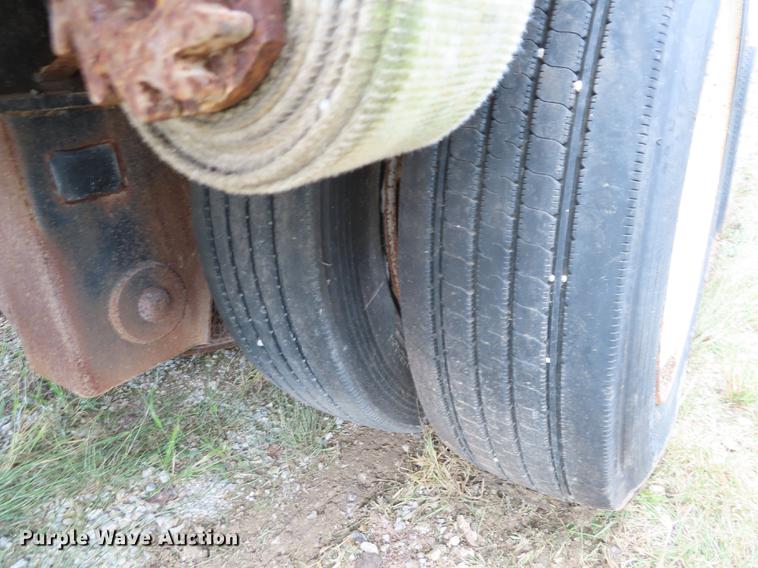 image for item DF1265 1991 Fontaine drop deck equipment trailer