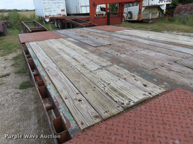 image for item DF1265 1991 Fontaine drop deck equipment trailer